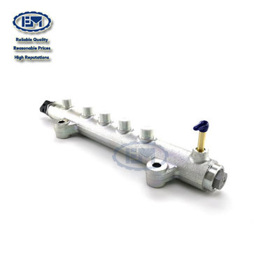 Excavador Part, montaje común de KOBELCO del carril de SK130-8 SK140-8 SK135SR-2E MITSUBISHI D04FR